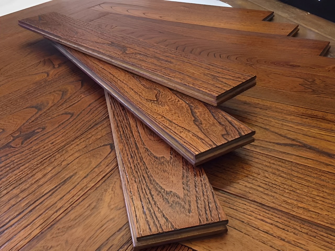 Solid flooring