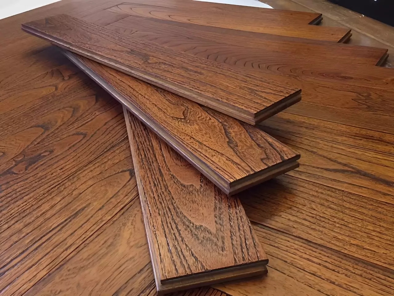Solid flooring